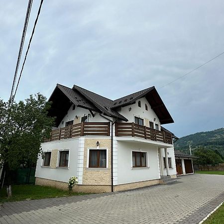 Casa Dacului 호텔 Petrova 외부 사진